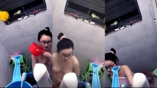 Bokep Indo Intip Tetangga Mandi Chindo Berkacamata